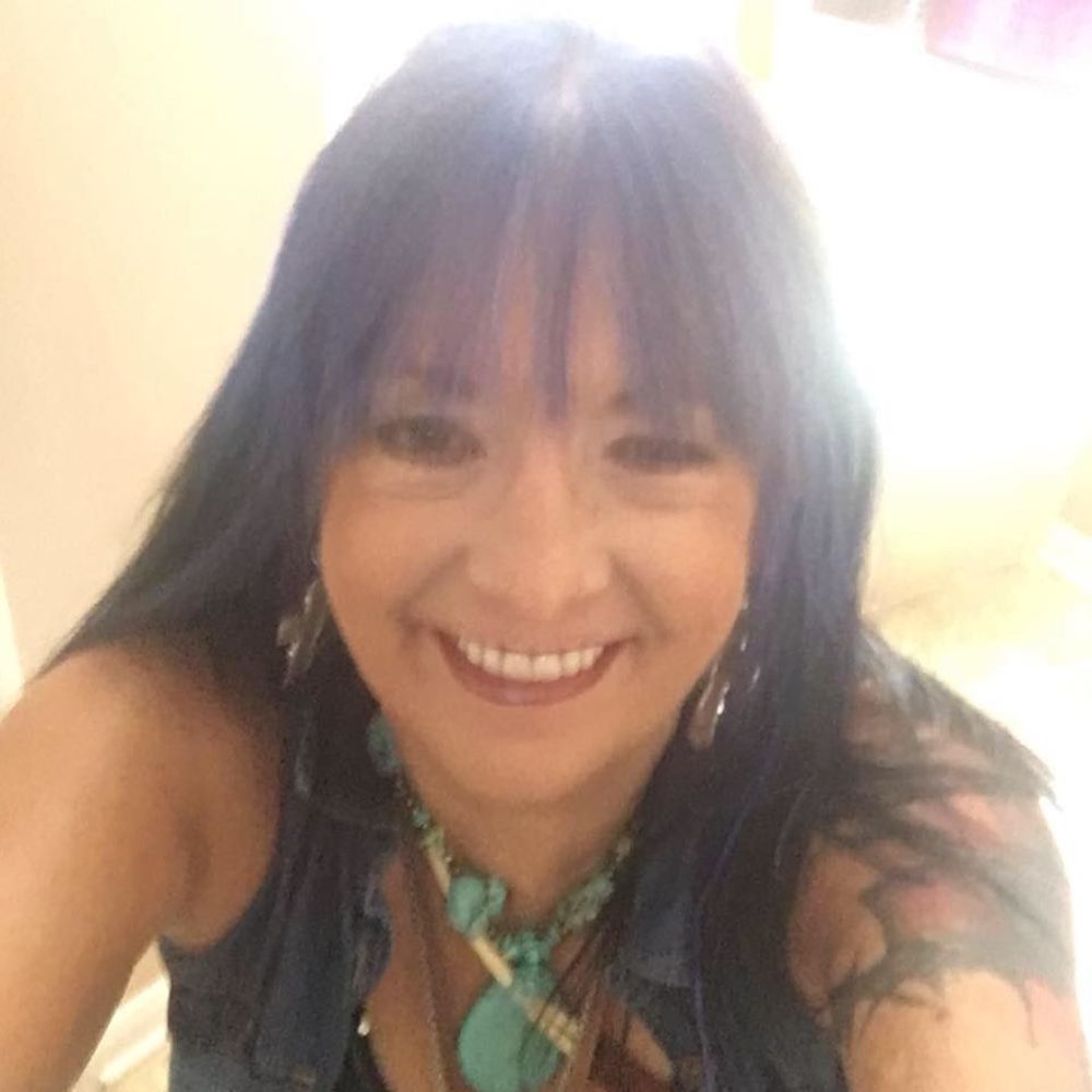 Meet your Posher, Connie